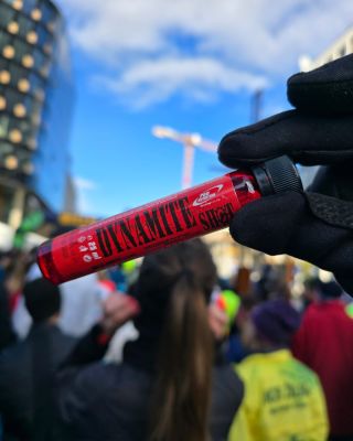Dynamite shot 🔥 Nakopávač při běžeckých závodech 🏃🏼‍♀️. #dynemiteshot #nakopavac #vytrvalost #sila #pronutritioncz...
